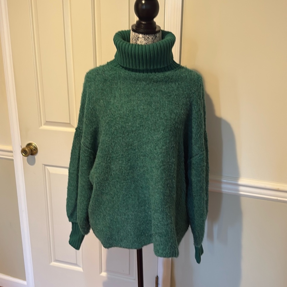 Free People balloon sleeves turtleneck sweater